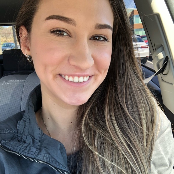 Meet your Posher, Mckenna - Picture 1 of 1